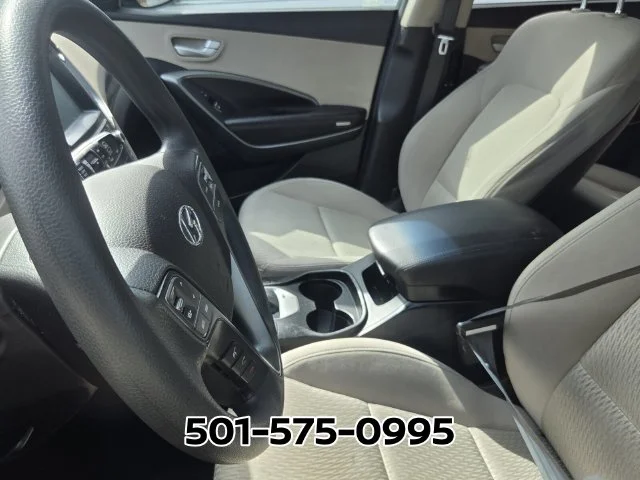 Used 2018 Blue Hyundai SE image 8