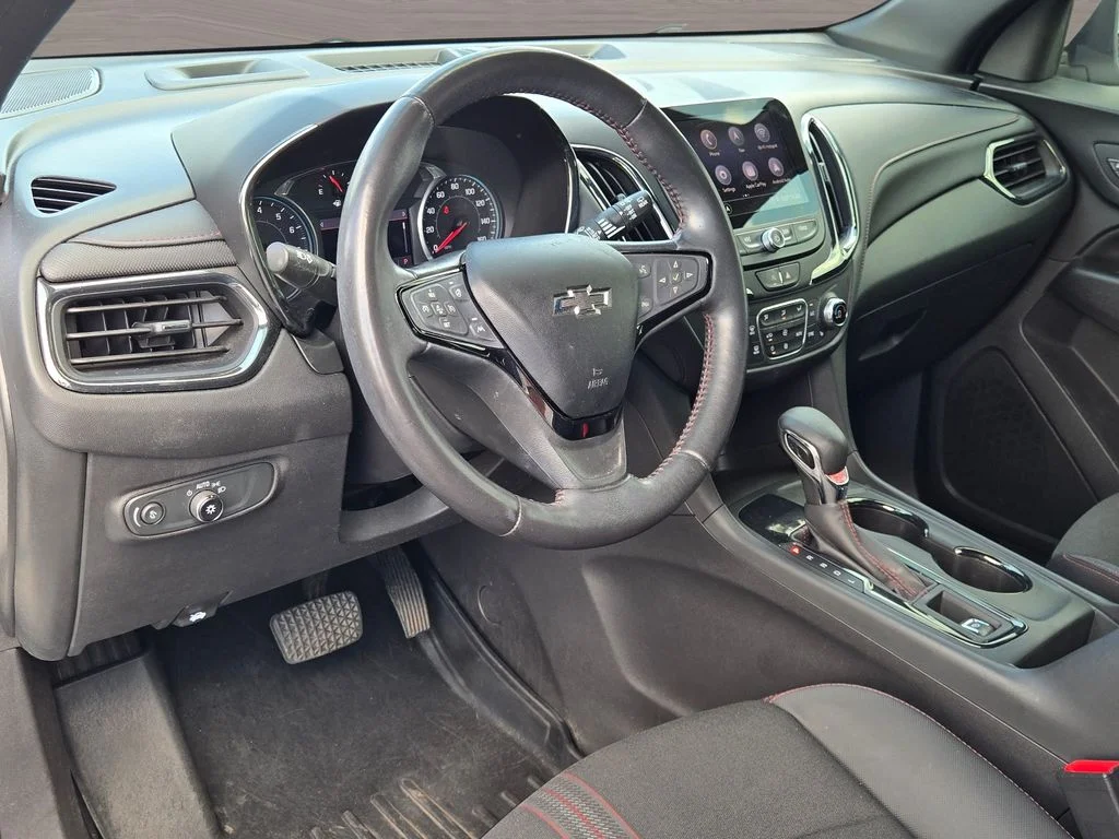 Used 2022 White Chevrolet RS image 21