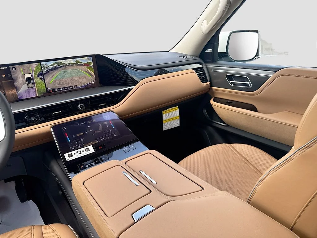 New 2027 RADIANT WHITE INFINITI Luxe 4WD image 25