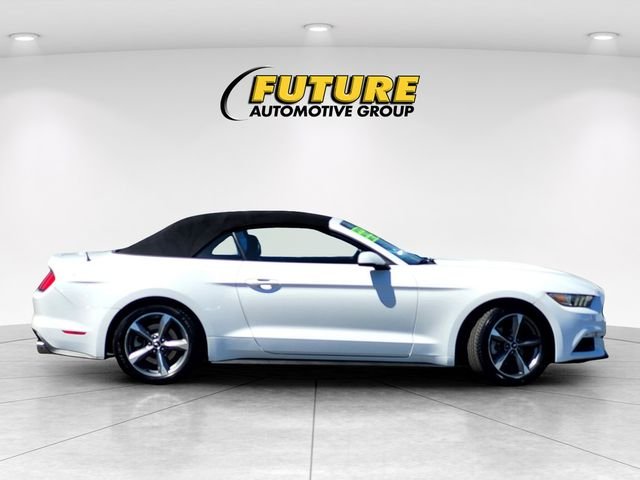 Used 2016 White Ford EcoBoost Premium image 3