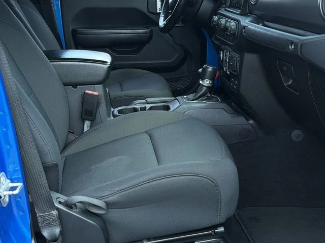 Used 2021 Blue Jeep Willys image 34