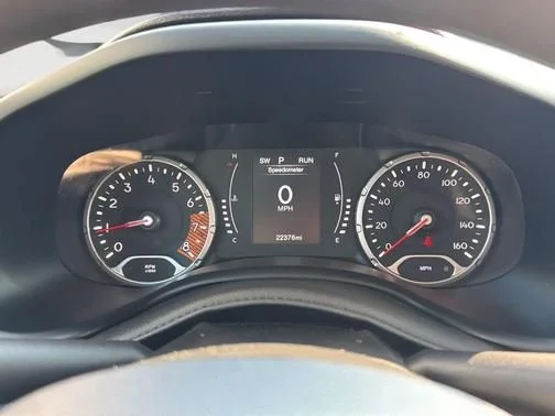 Used 2021 Silver Jeep Sport image 20