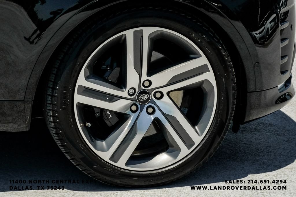 Certified Used 2025 Black Land Rover Metropolitan Edition image 67