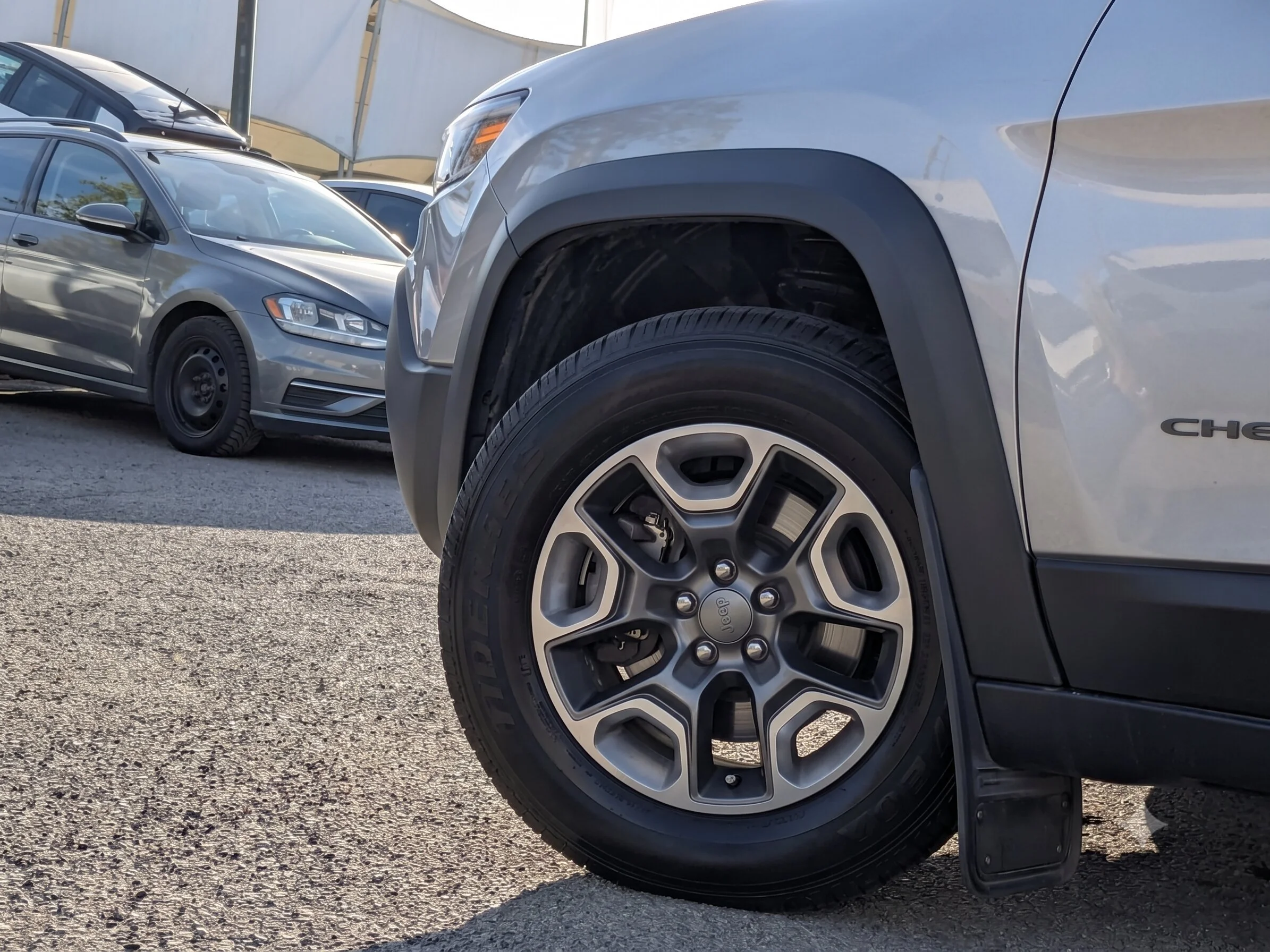 Used 2019 Grey Jeep Trailhawk Elite - Nappa Leather - Command View Sunroof - Trailer Tow - Heated & Cooled Seats image 9