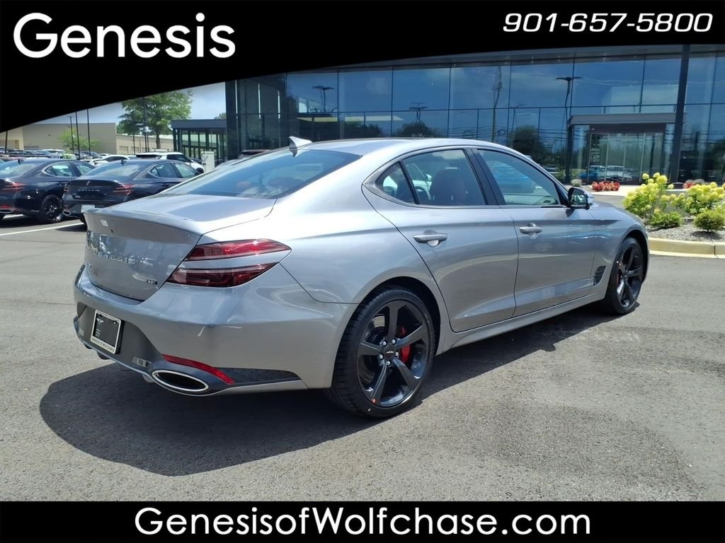 New 2026 Silver Genesis 3.3T Sport Prestige image 5