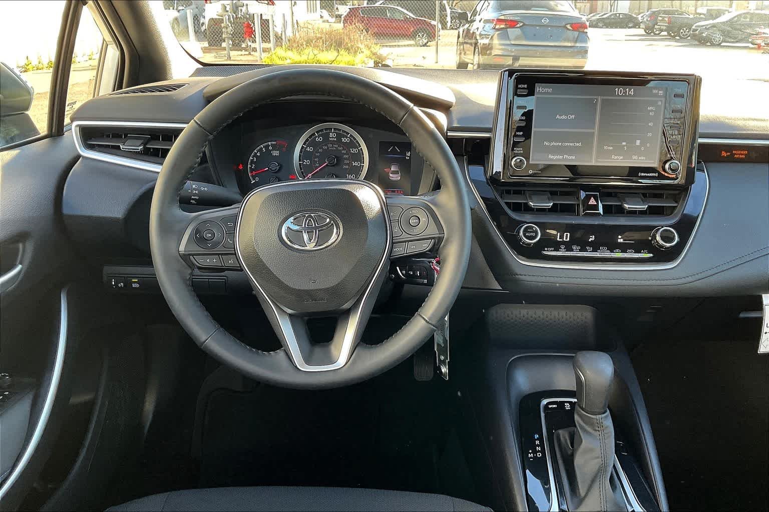 Used 2022 Wind Chill Pearl Toyota SE image 6
