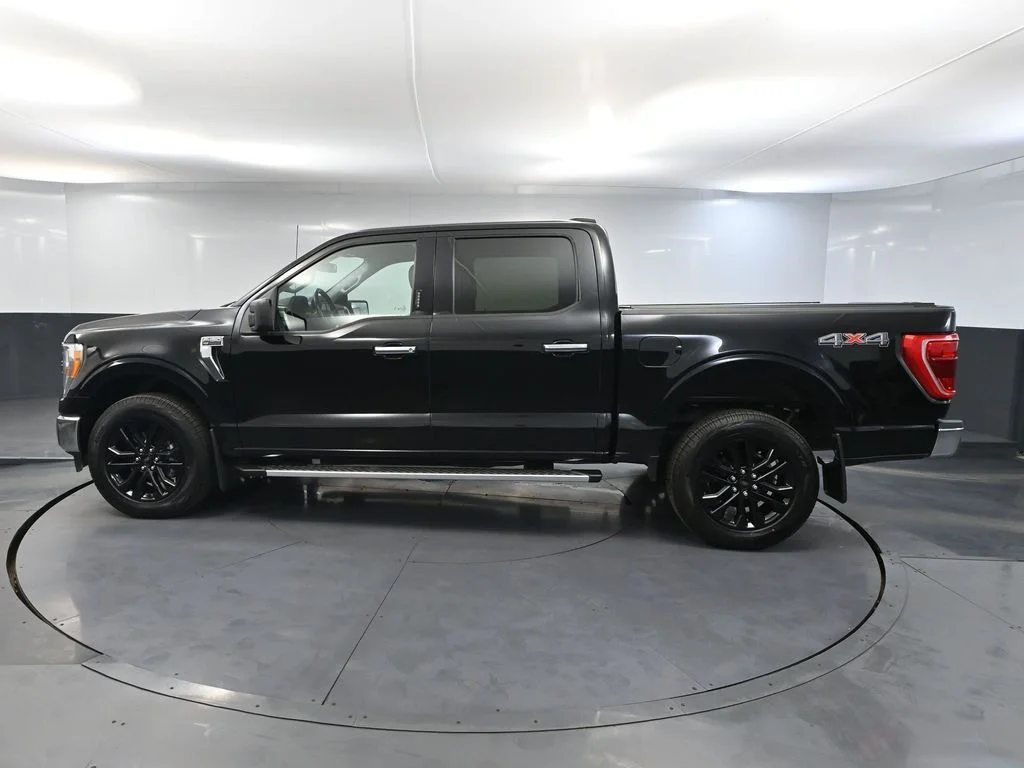 Used 2022 Black Ford XLT BRAND NEW WHEELS/TIRES image 7