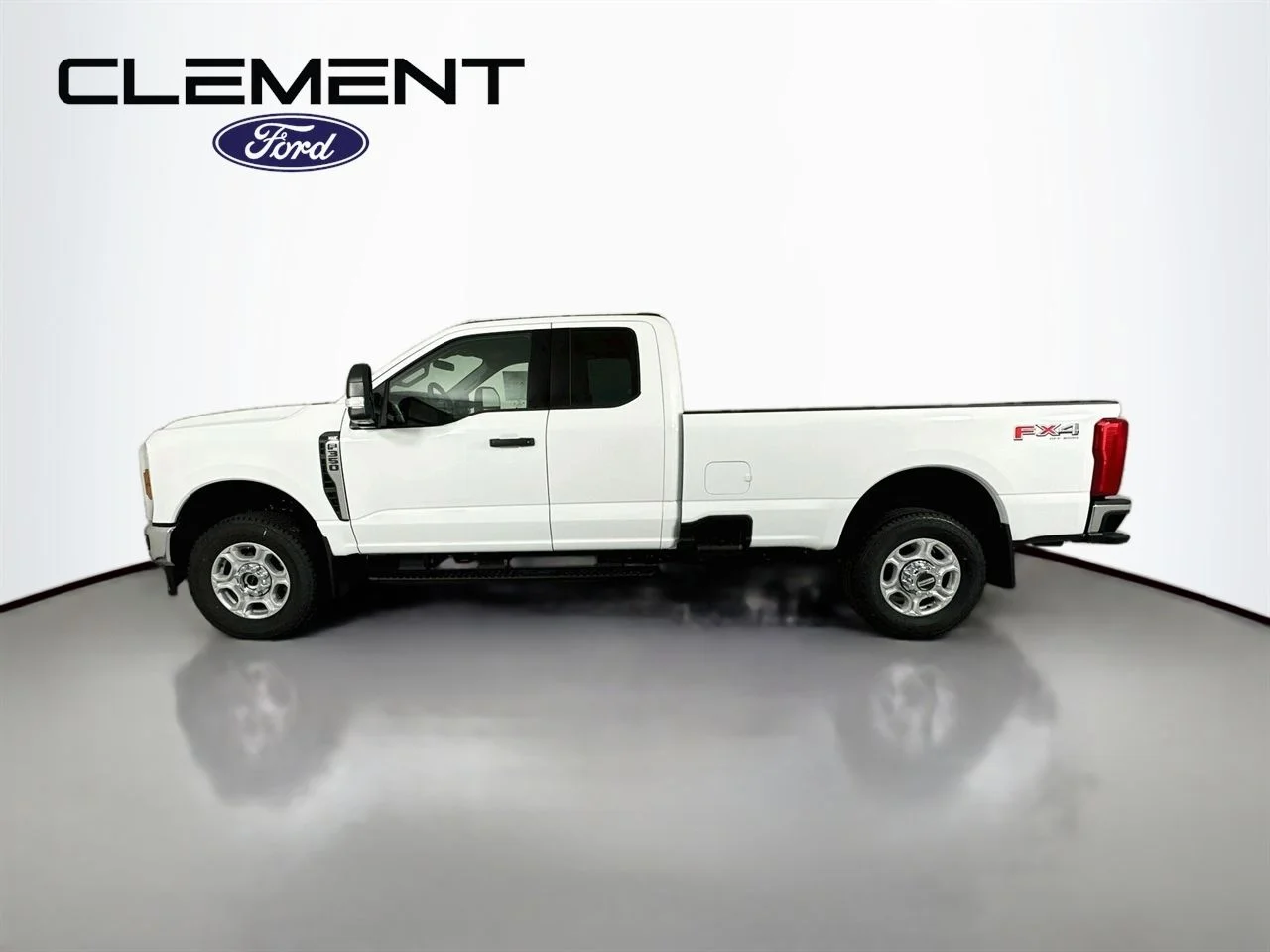 New 2026 Oxford White Ford F-350® XLT image 4