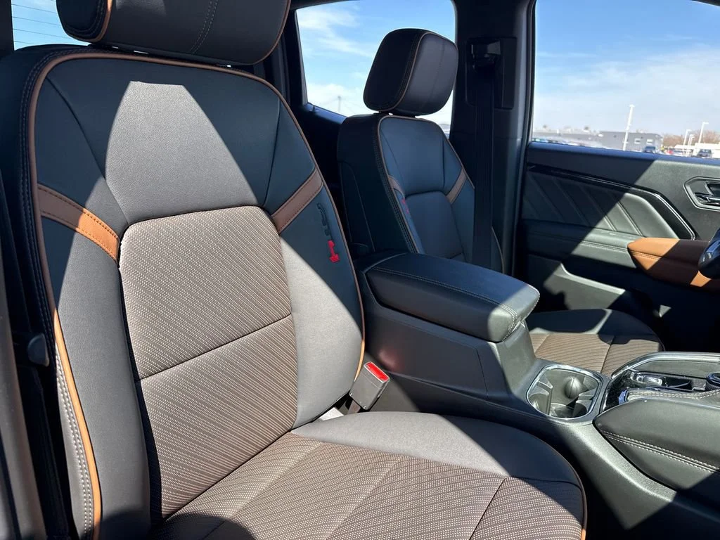 New 2026 Sterling Metallic GMC AT4 image 37