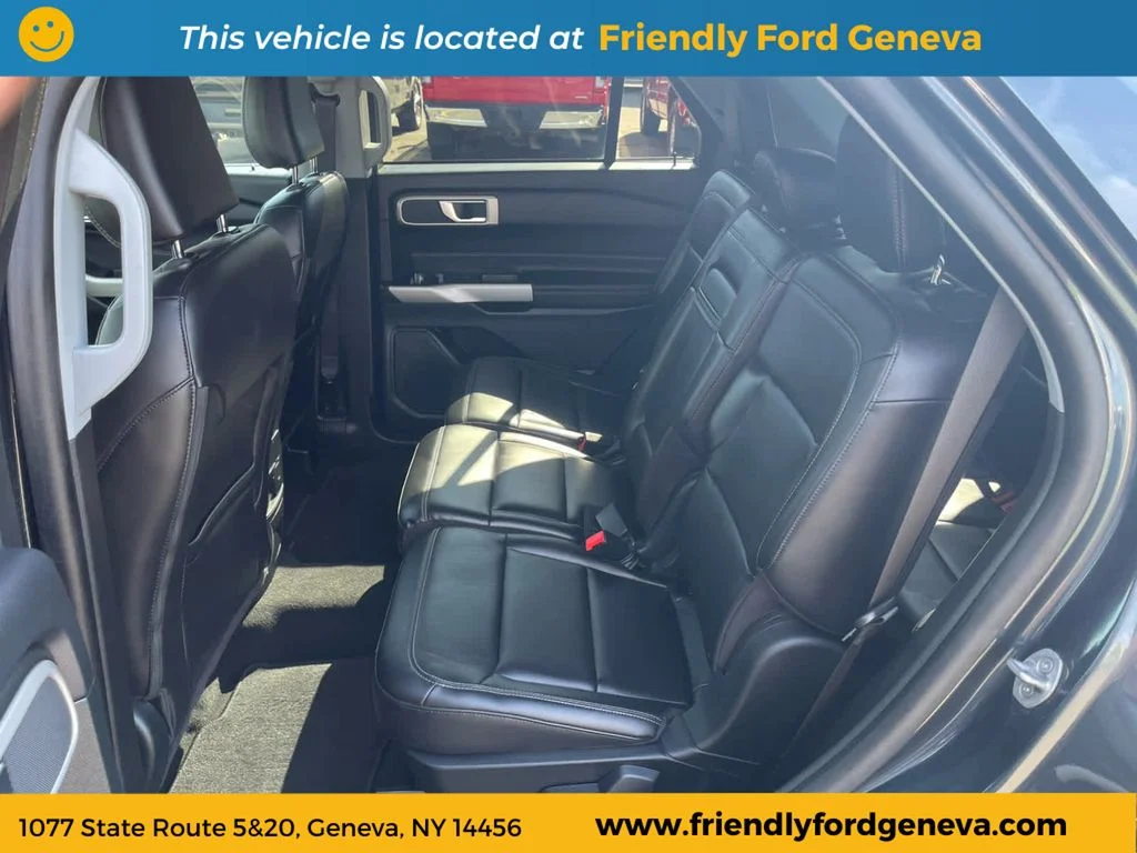 Used 2024 Blue Ford XLT image 31