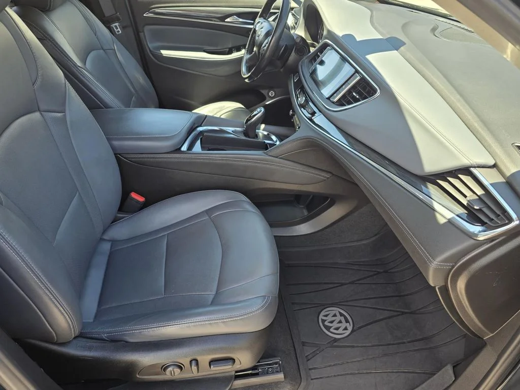 Used 2018 Includes Pitch Dark Night lower exterior accent color. Buick Premium image 20