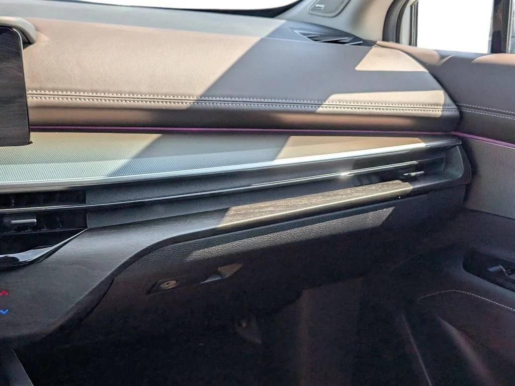 Used 2026 White Nissan Platinum image 18