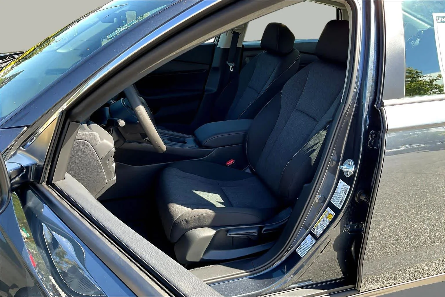 New 2026 Meteorite Gray Metallic Honda LX image 9