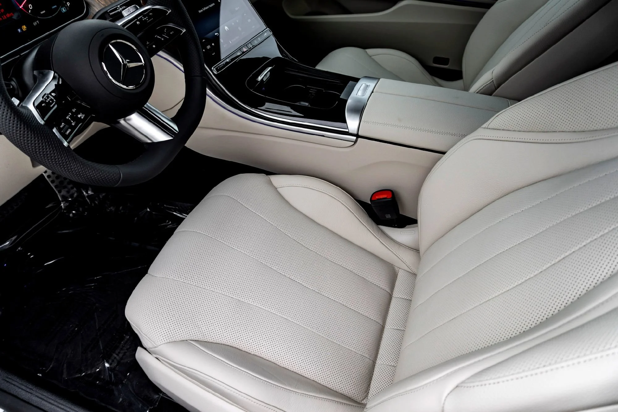 New 2026 White Mercedes-Benz CLE 450 image 10