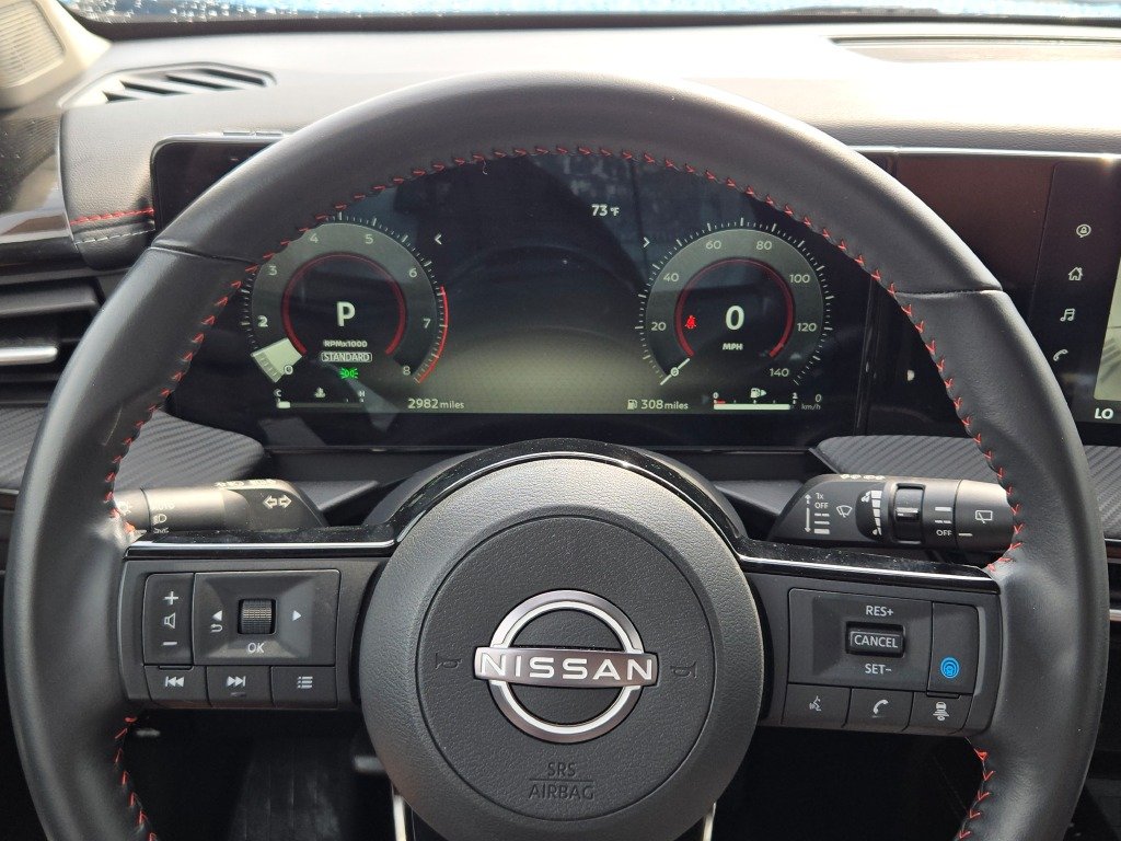 Certified Used 2025 White Nissan SR image 28