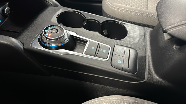 Used 2020 Magnetic Metallic Ford SE image 18