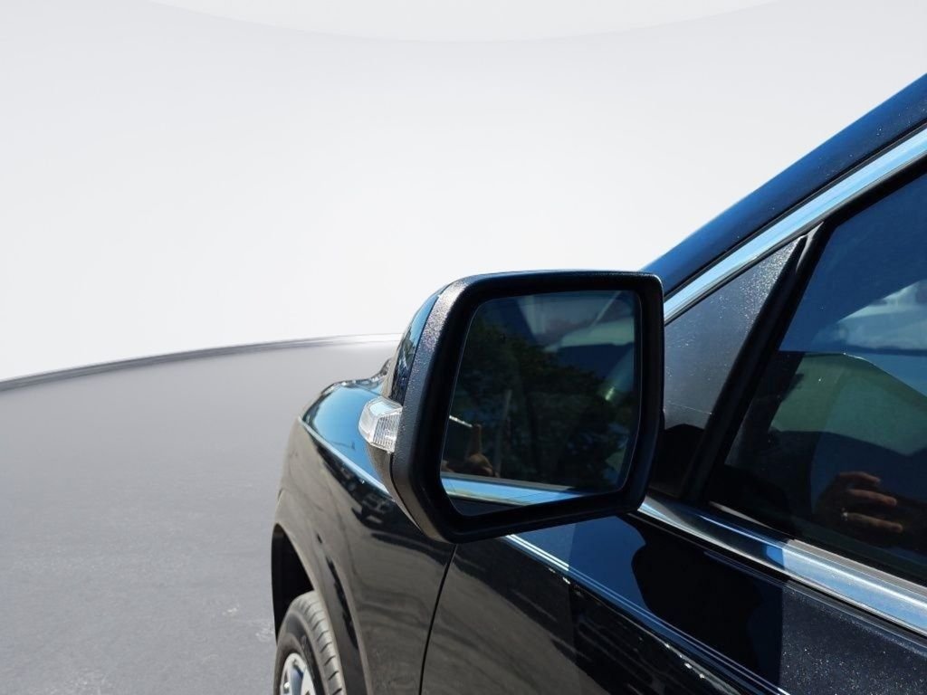 Used 2023 Black GMC Denali image 10