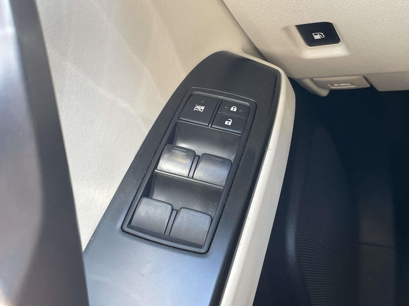 Used 2022 Whi/white Lexus GX 460 Premium image 35