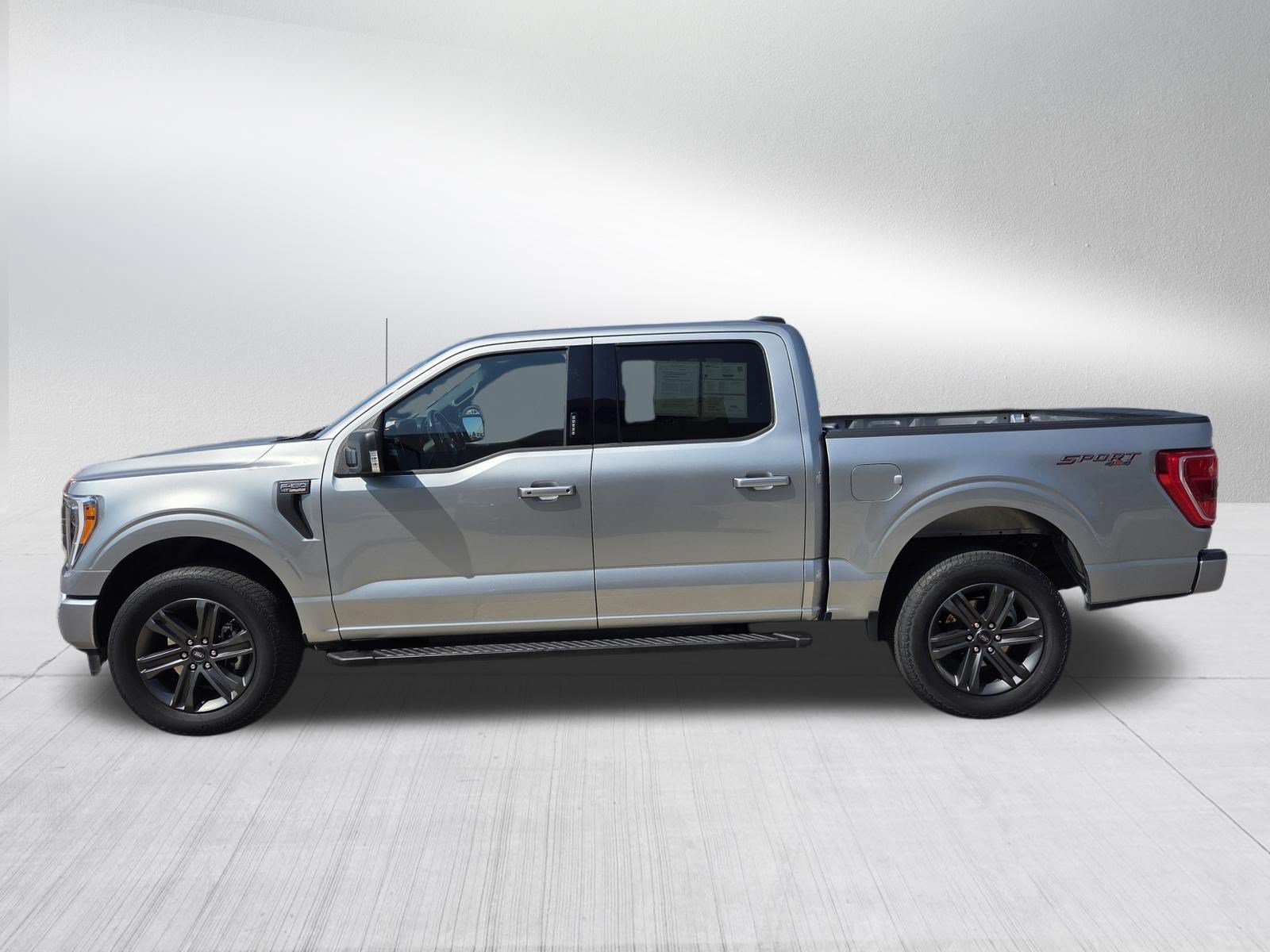 Certified Used 2023 Iconic Silver Metallic Ford XLT image 4