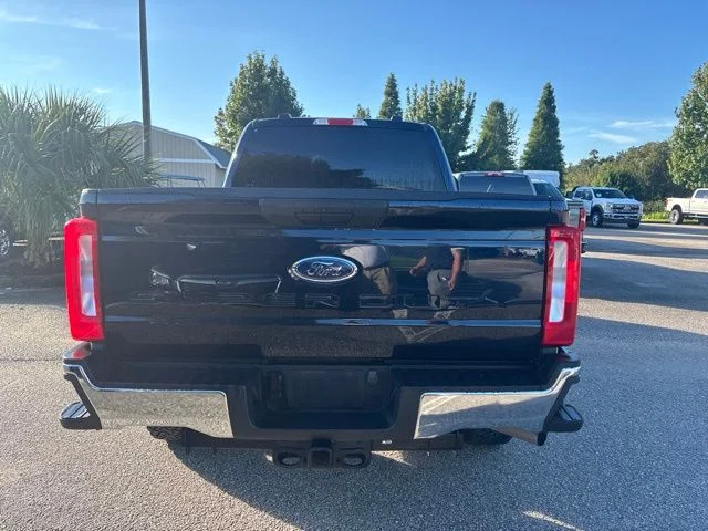 Used 2023 Blue Ford XLT image 6