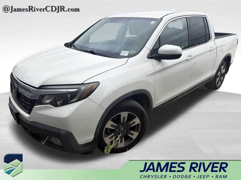 2017 Honda Ridgeline RTL's photo