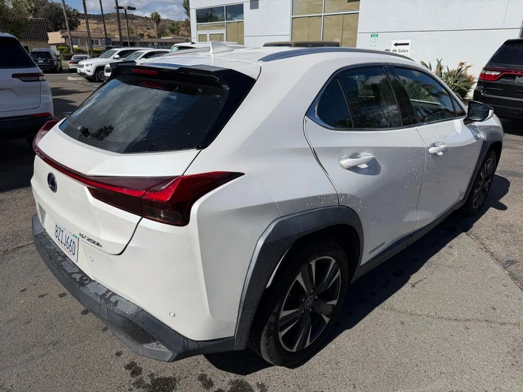 Used 2022 White Lexus 250h Base image 12