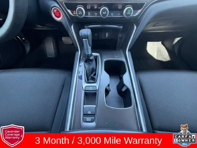 Used 2018  Honda LX image 3