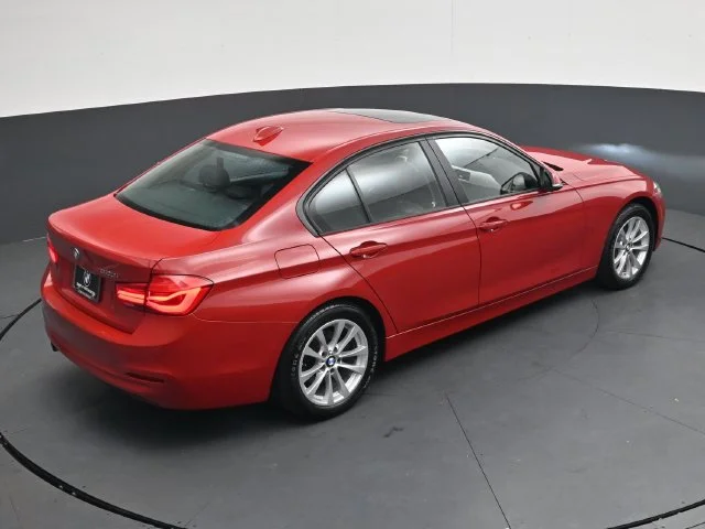 Used 2018 Red BMW 320i image 24