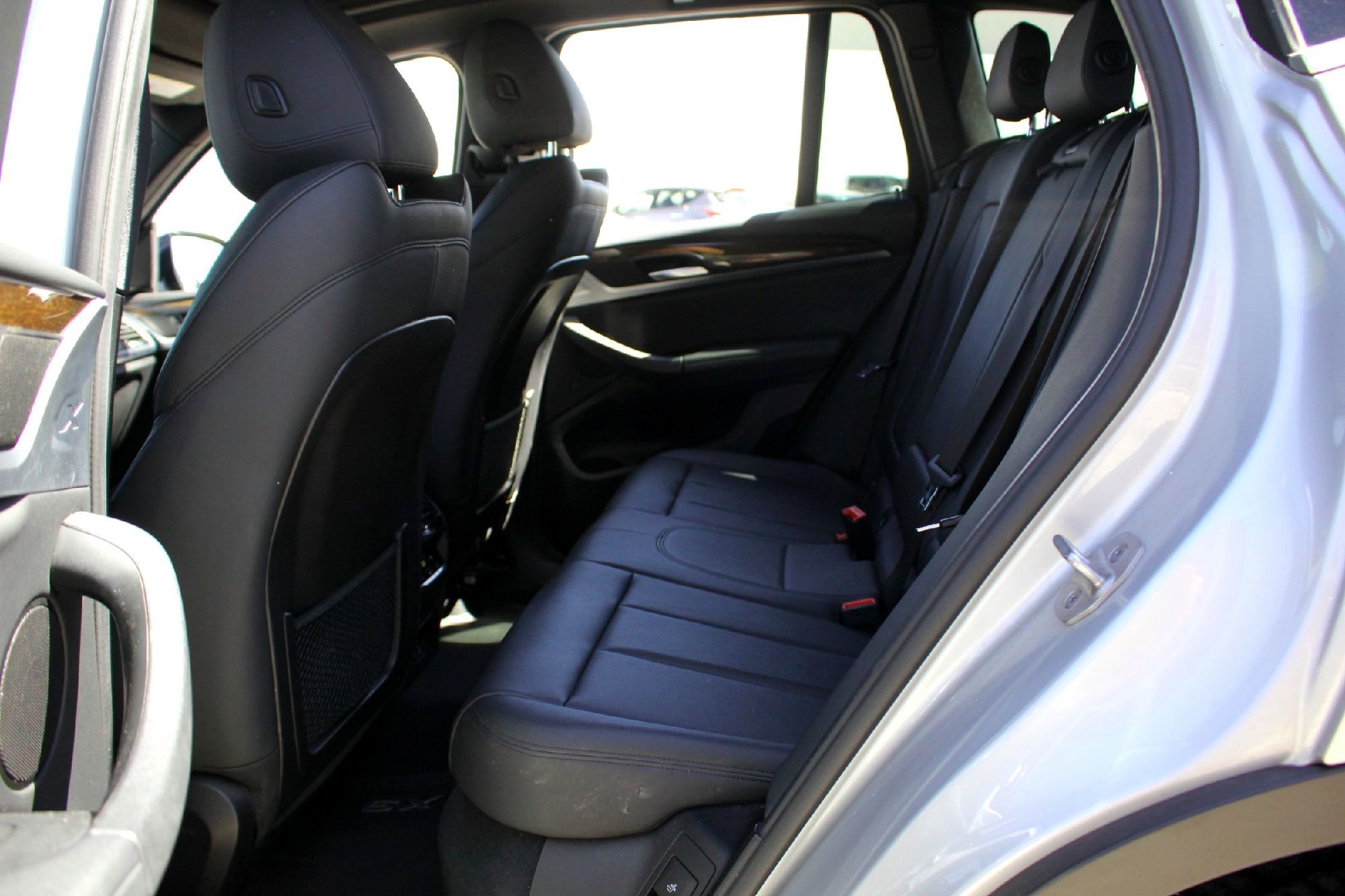 Used 2021 Glacier Silver Metallic BMW sDrive30i image 27