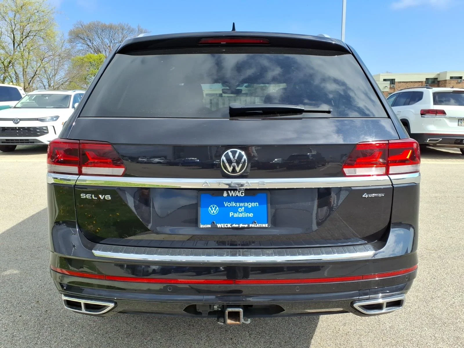 Certified Used 2023 Deep Black Pearl (2t2t) Volkswagen 3.6L V6 SEL PREMIUM R-LIN image 6