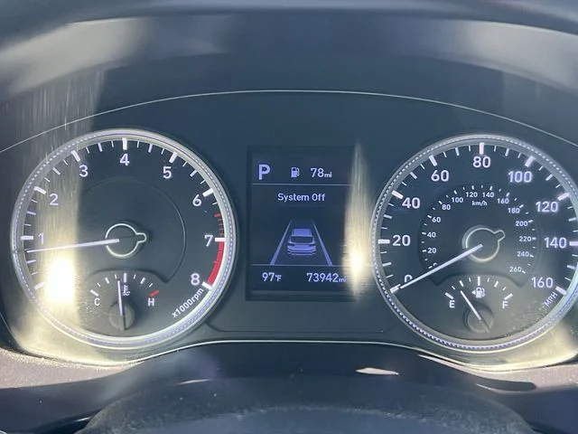 Used 2019 Blue Hyundai SE image 24