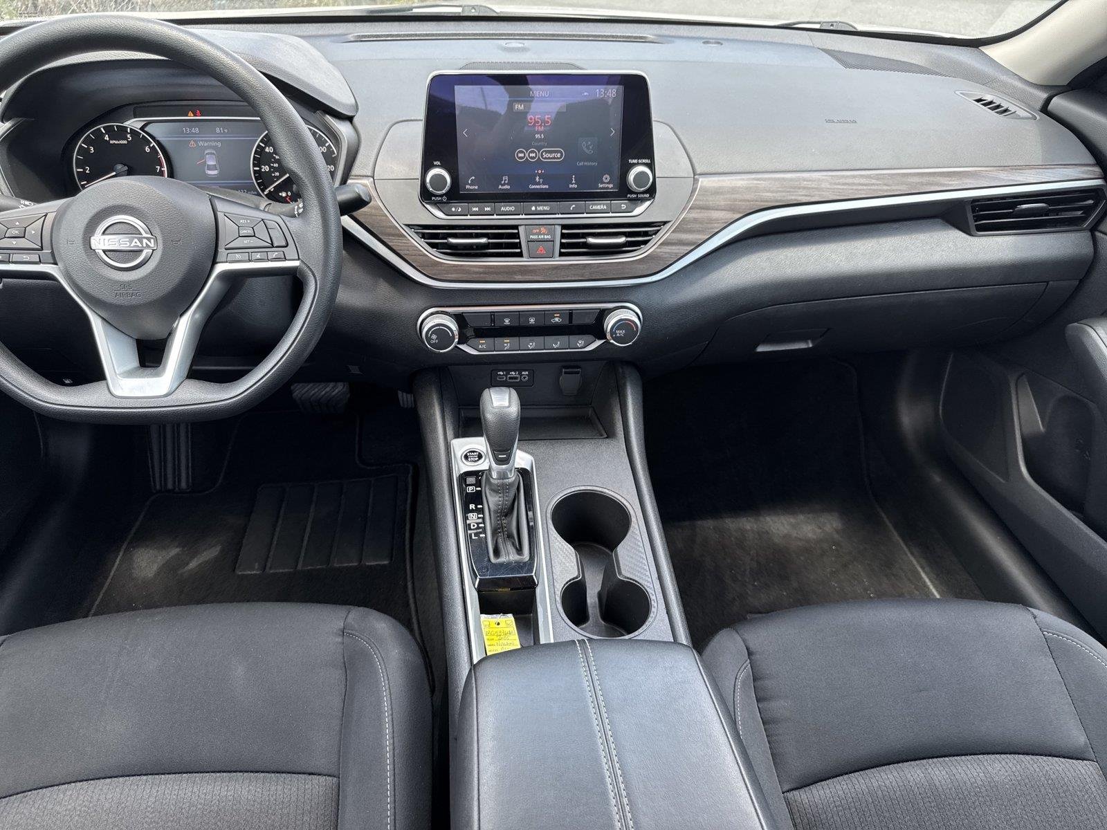 Used 2025 Glacier White Nissan SV image 15
