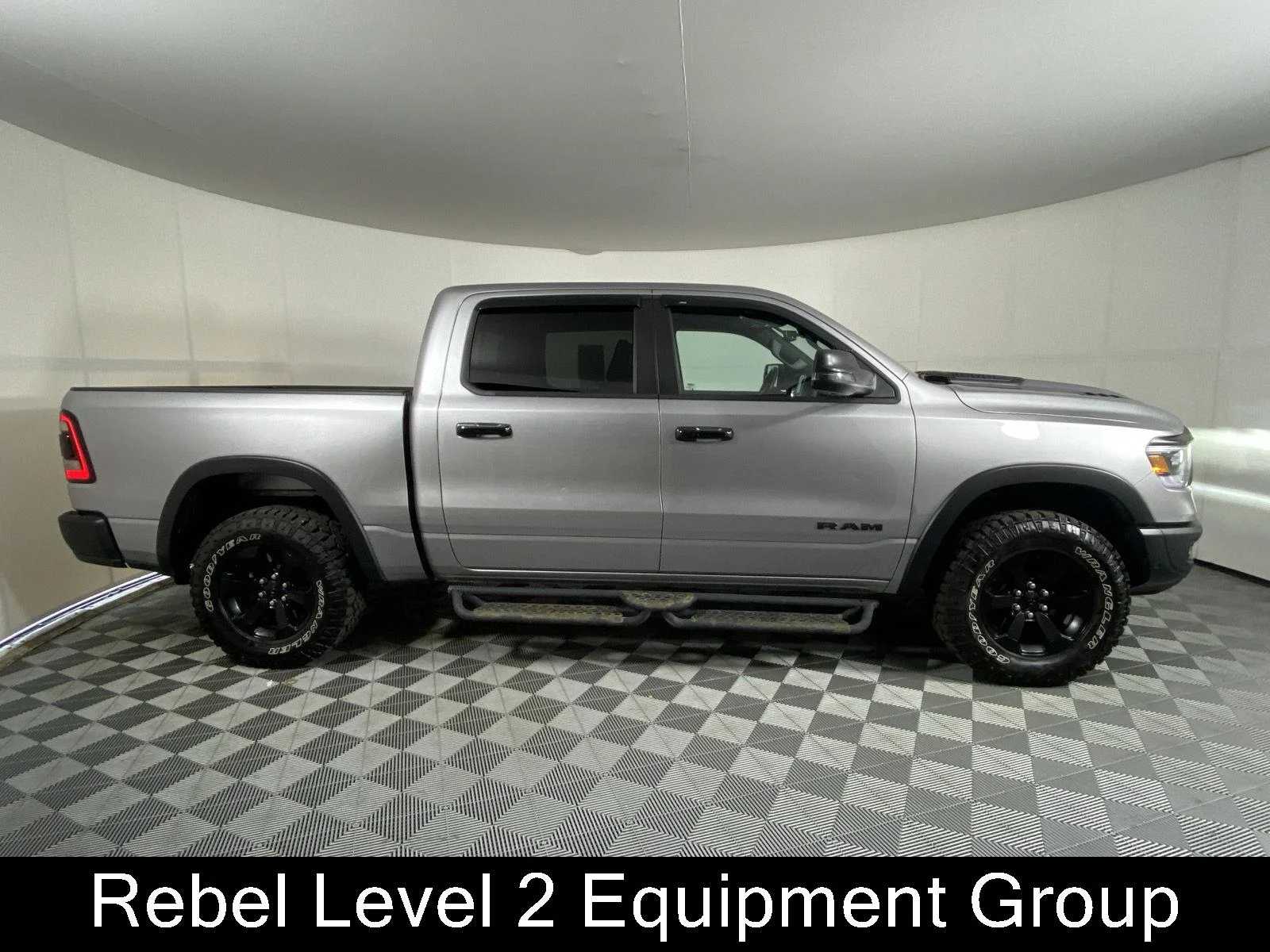Used 2024 Billet Silver Metallic Clearcoat Ram Rebel image 3