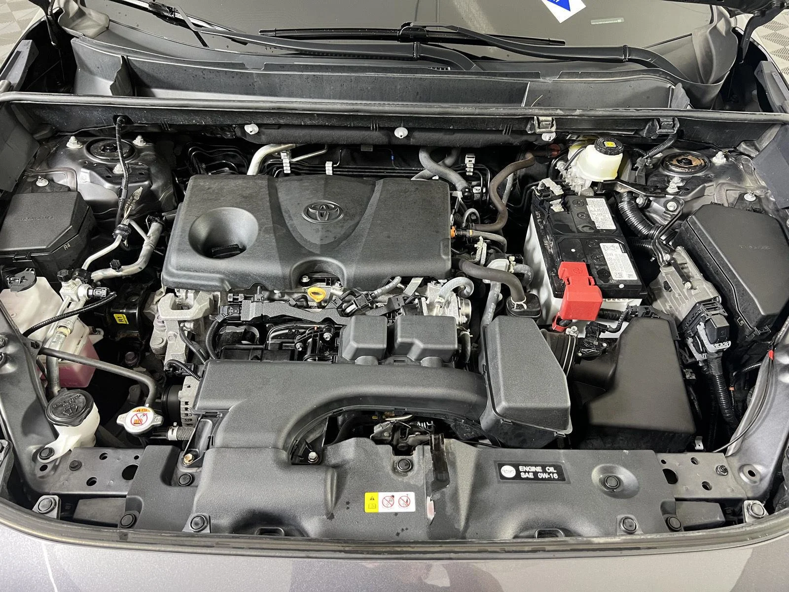 Used 2022 Magnetic Gray Metallic Toyota XLE Premium image 28