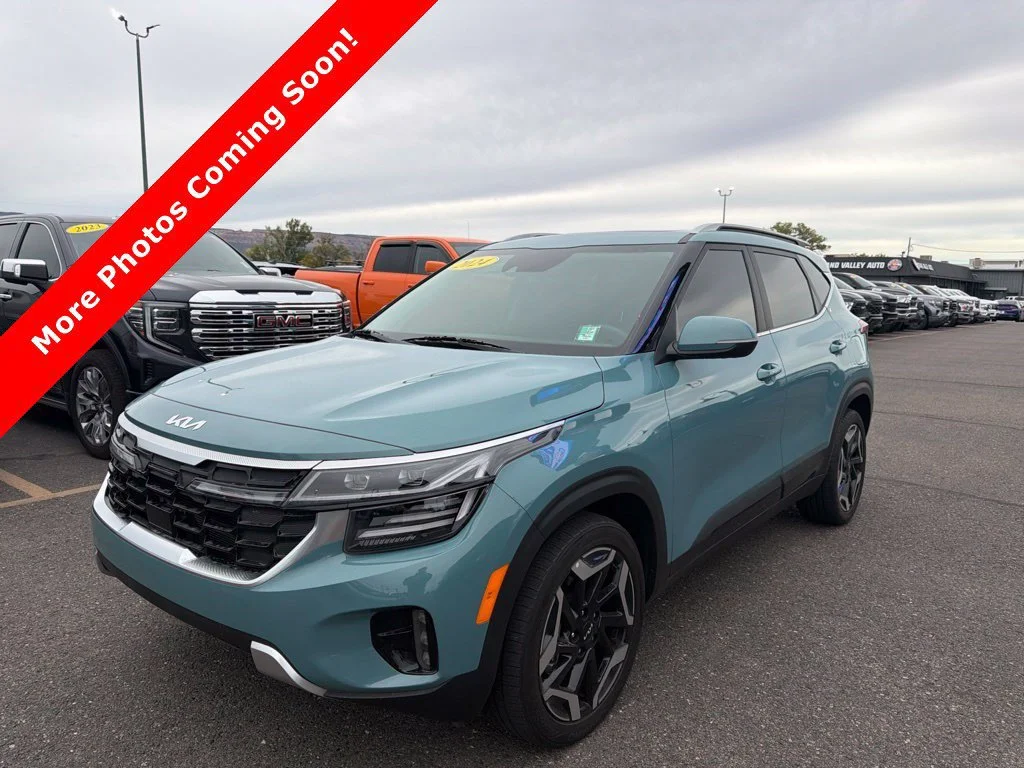 Used 2024 Blue Kia SX image 3