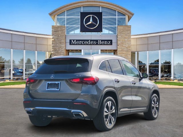 New 2026 Mountain Grey Metallic Mercedes-Benz GLA 250 image 4