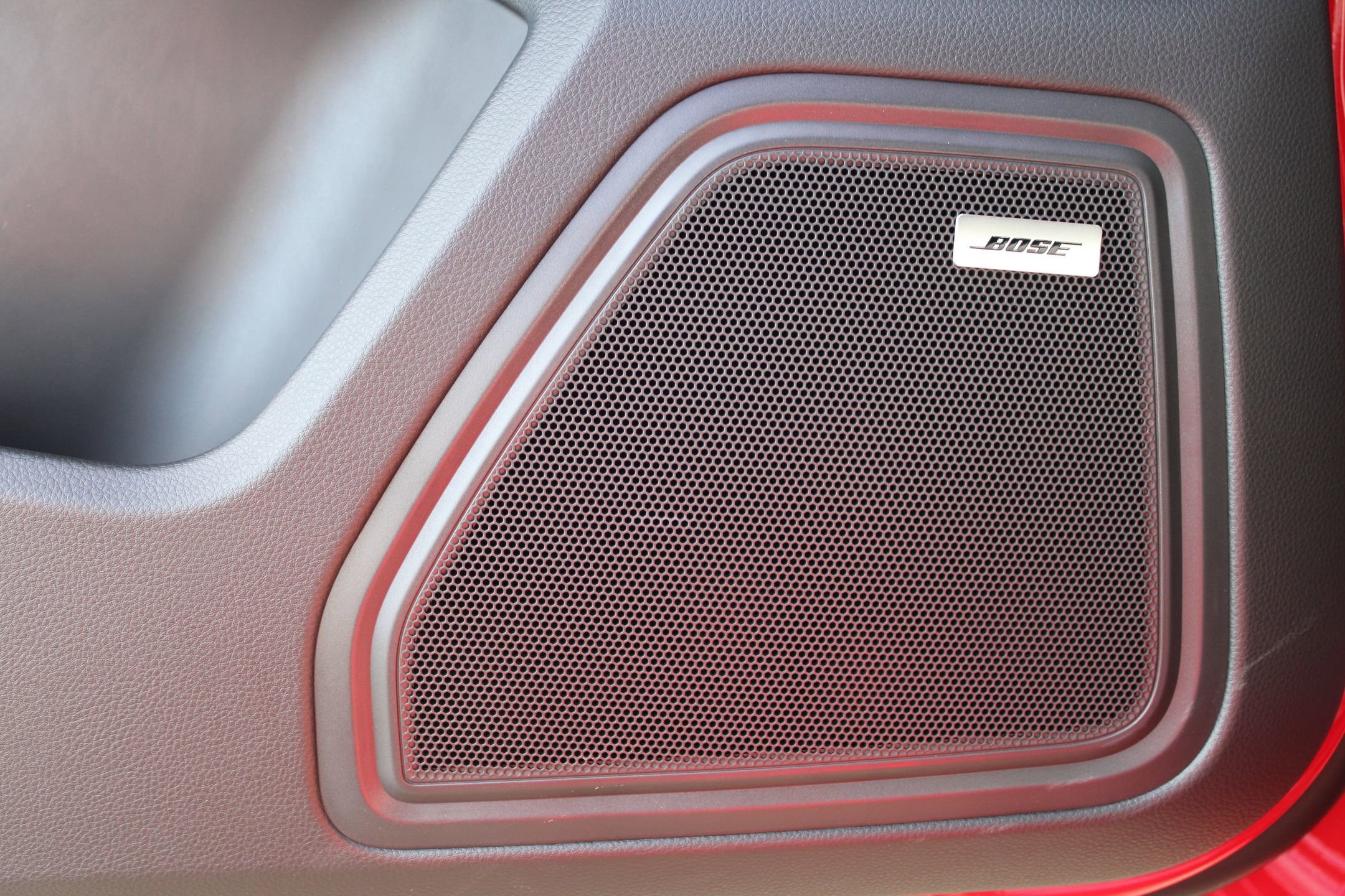 2026 Porsche Macan S - Photo 14