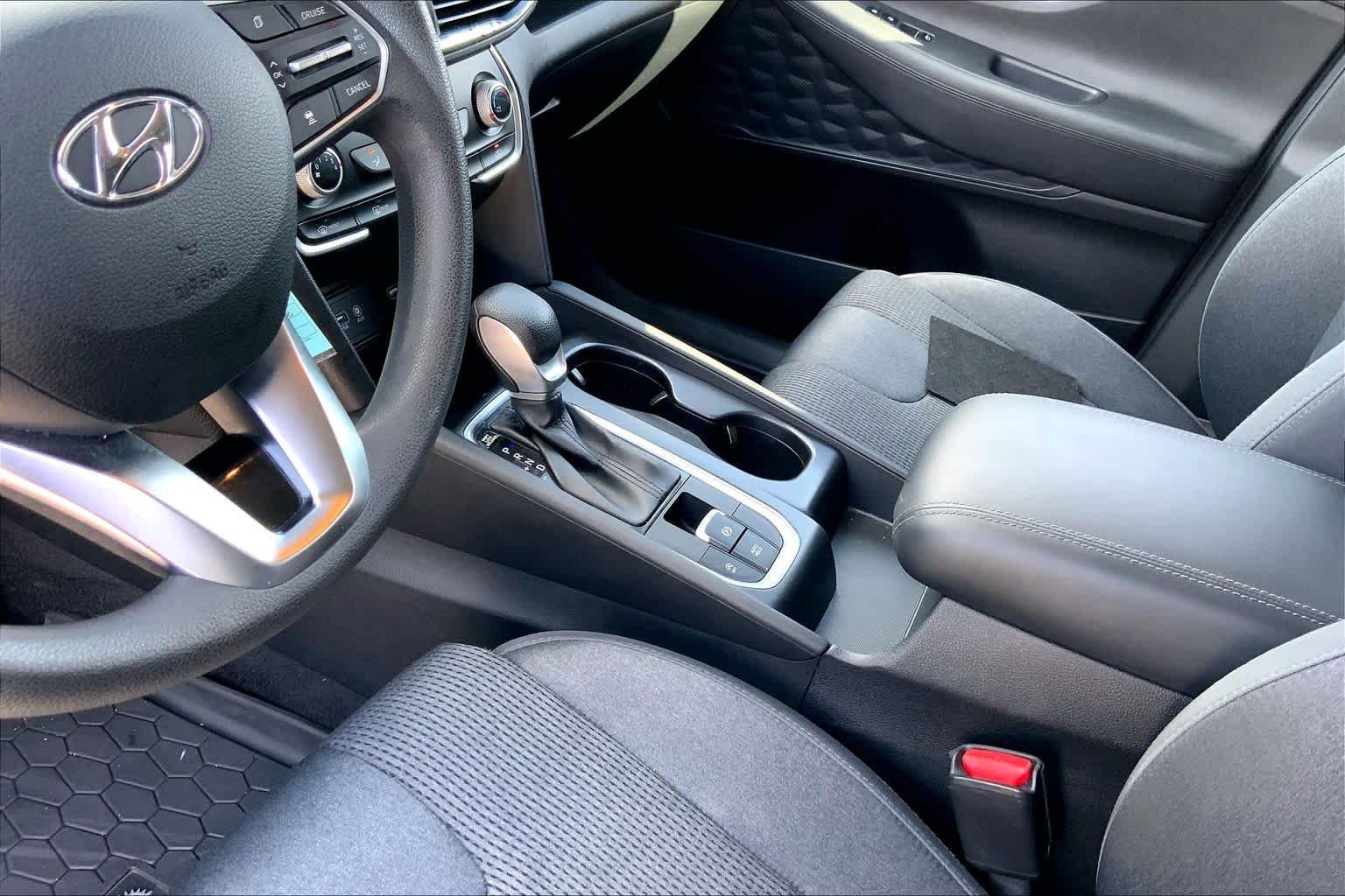 Used 2019 Stormy Sea Hyundai SE image 16