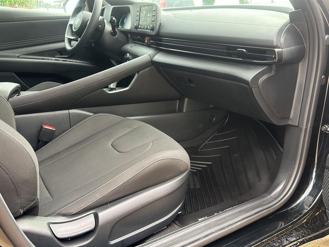 New 2026 Abyss Black Hyundai SEL Sport image 30