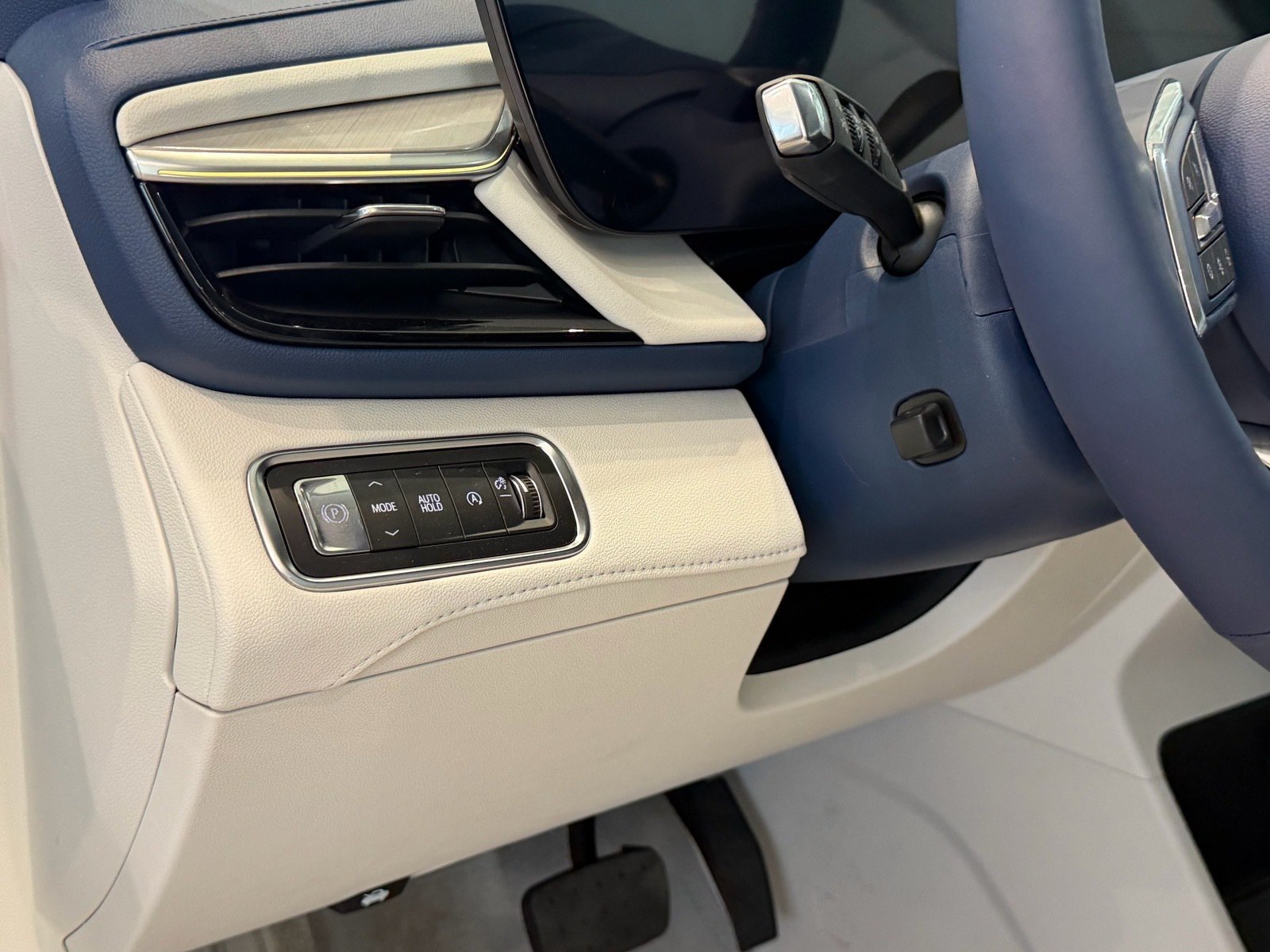 2026 Buick Enclave Avenir - Photo 26