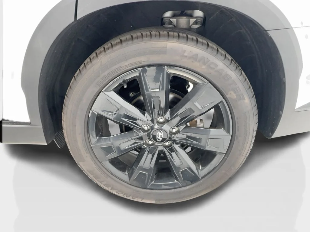 Used 2023 White Hyundai XRT image 12