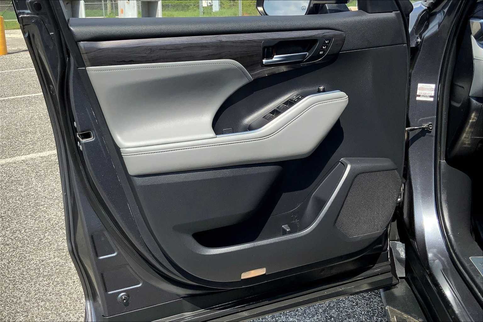 Used 2020 Magnetic Gray Metallic Toyota Limited image 21