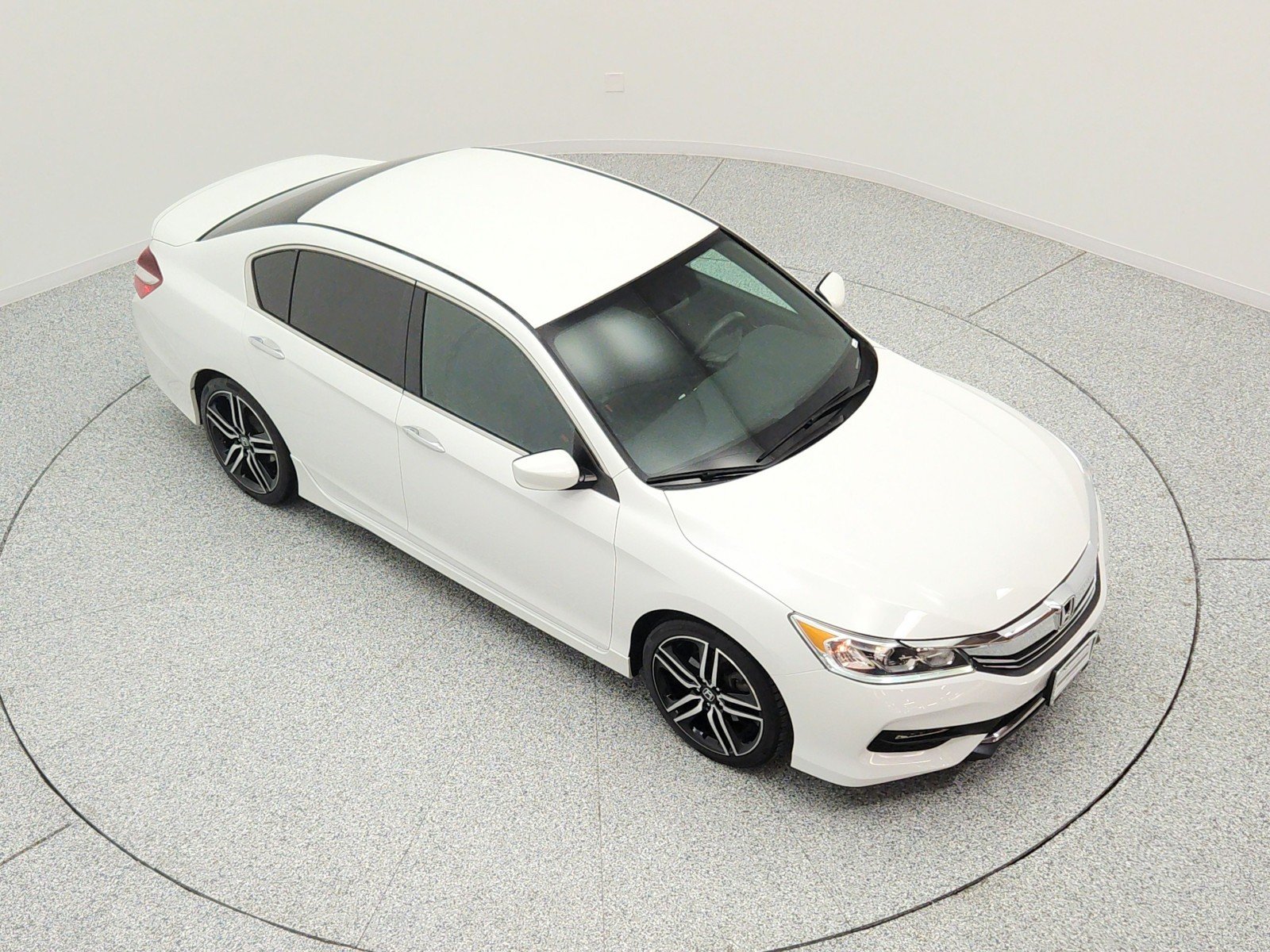 Used 2016 White Orchid Pearl Honda 4dr I4 CVT Sport image 24
