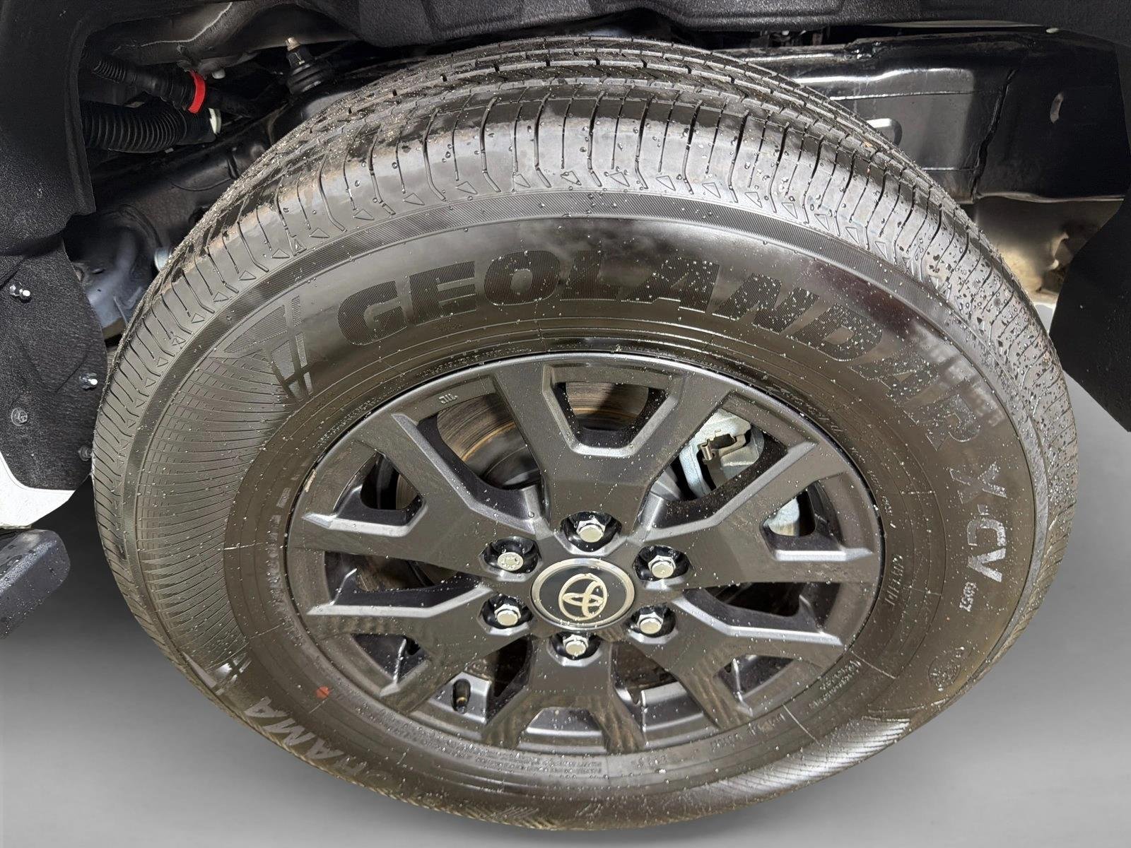 Used 2025 Ice Cap Toyota SR5 image 19