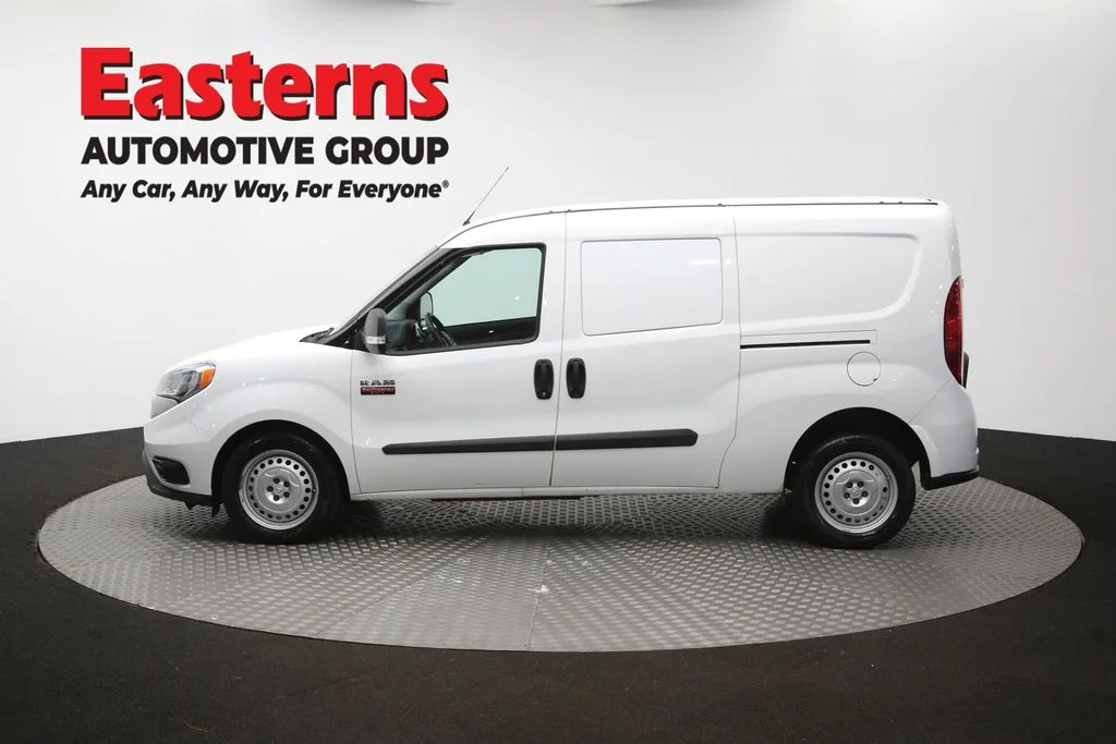 Used 2022 White Ram Base image 59