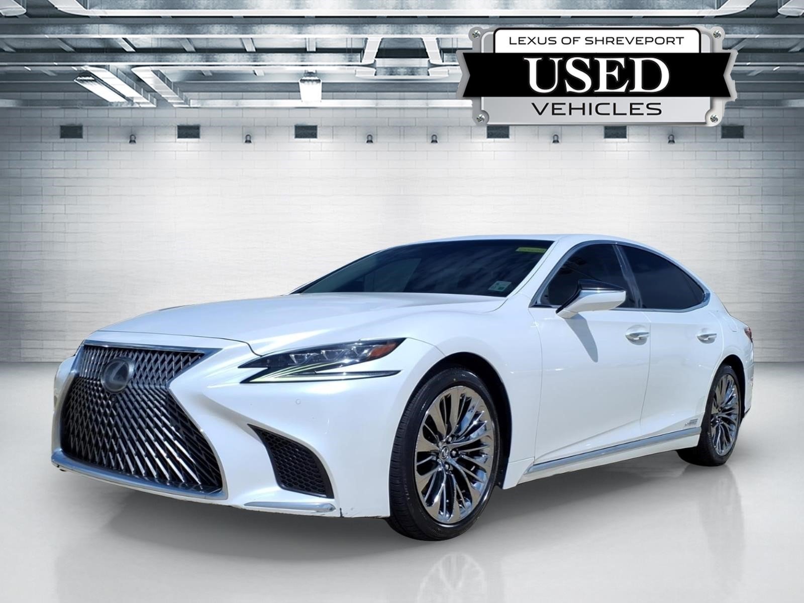 Used 2019 Eminent White Pearl Lexus Base image 1