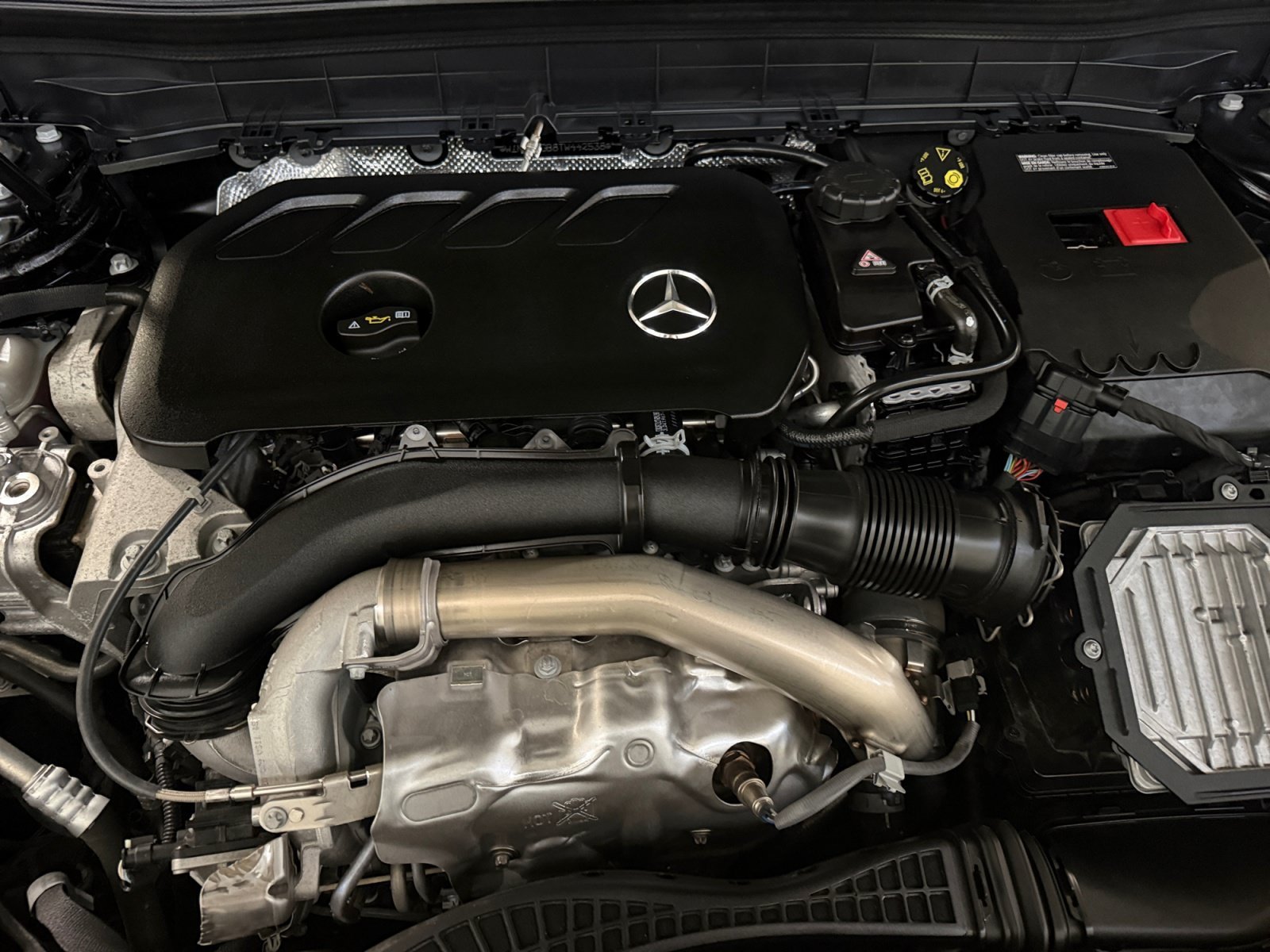 Used 2026 Black Mercedes-Benz GLB 250 image 17