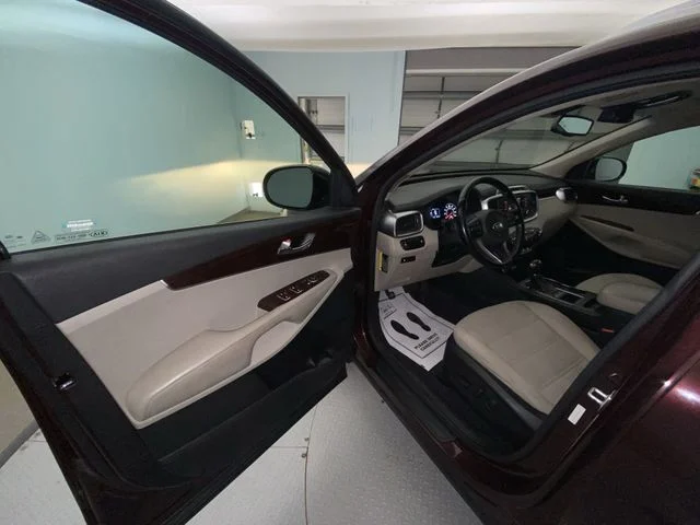 Used 2016 Purple Kia LX image 11
