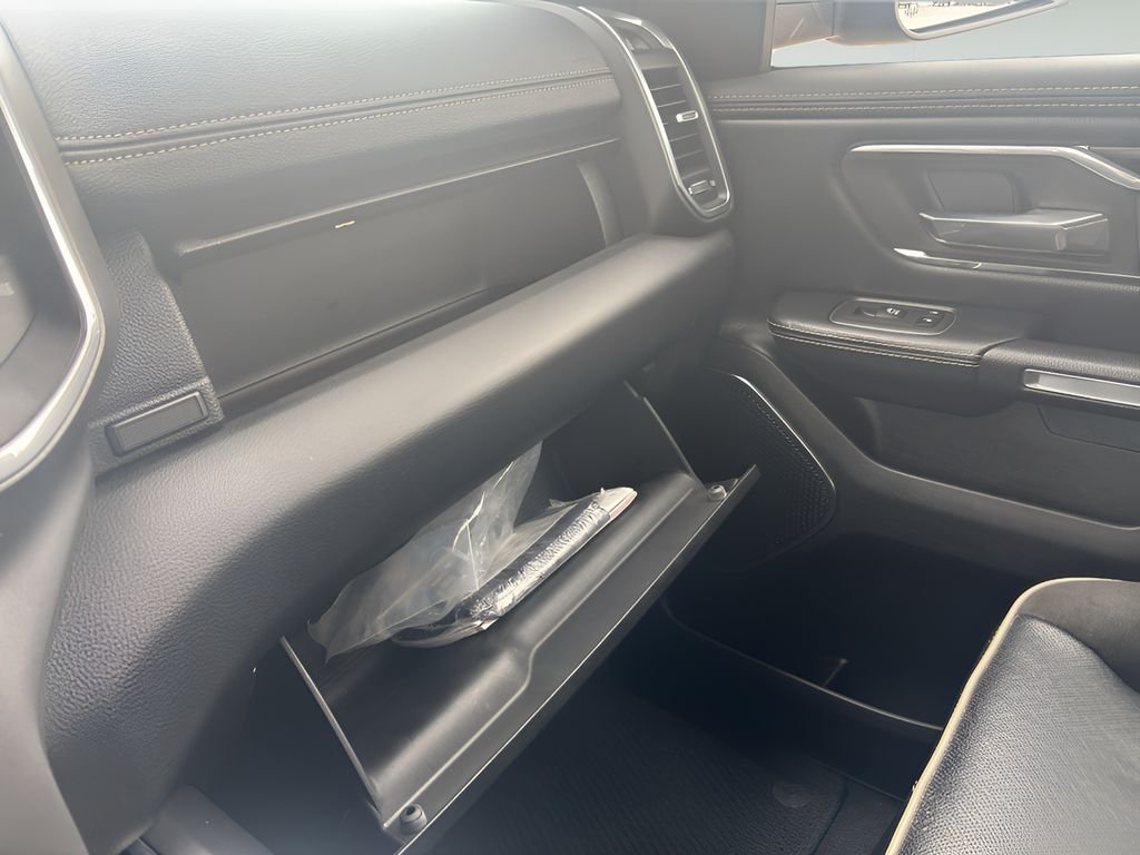2024 RAM Ram 1500 Pickup Laramie - Photo 29