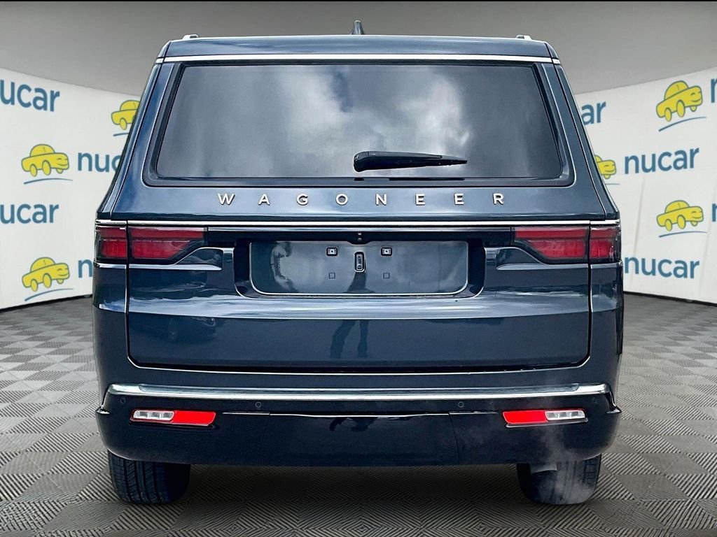 Used 2024 Gray Jeep  image 5